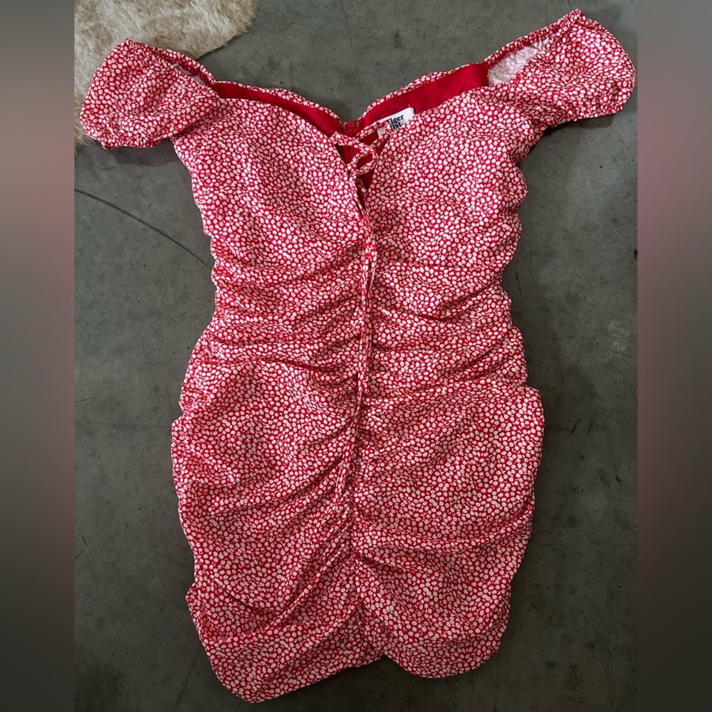 Tiger Mist ruched red and white floral mini dress with cropped sleeves, size XL